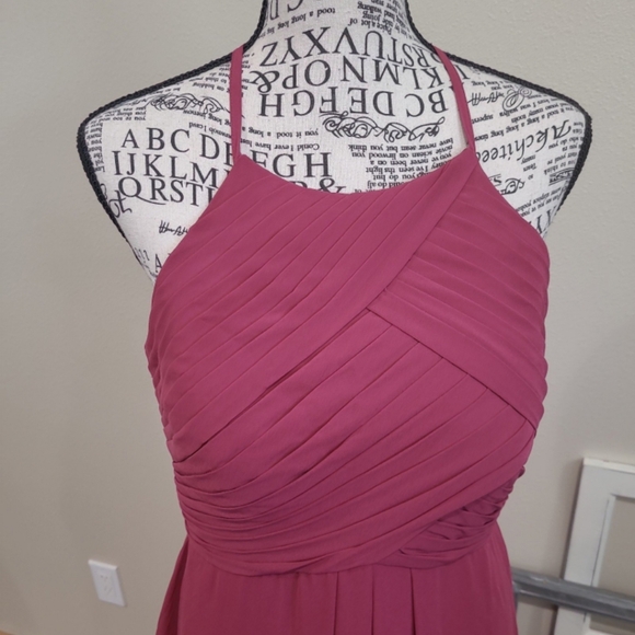 AW Bridal Women's SZ 8 halter gown Raspberry chiffon twisted‎ front bridal prom - Picture 2 of 11